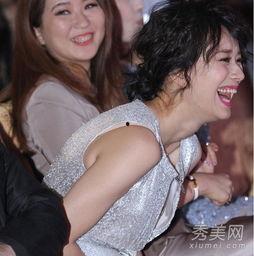 明星露点写真,揭秘明星写真中的意外露点瞬间