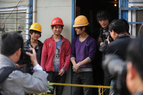 民工下班了娱乐,多彩娱乐生活剪影