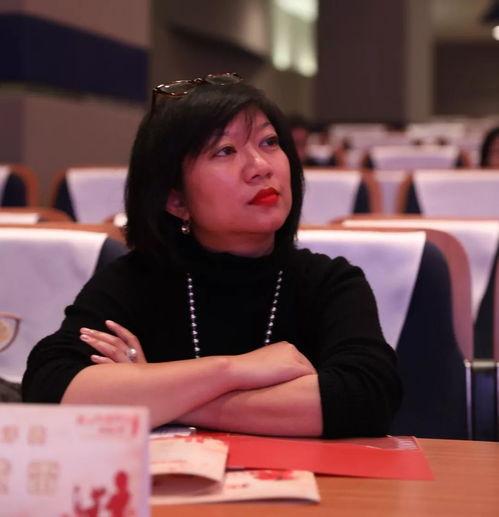 女演员黄雷,光影交织下的璀璨星途